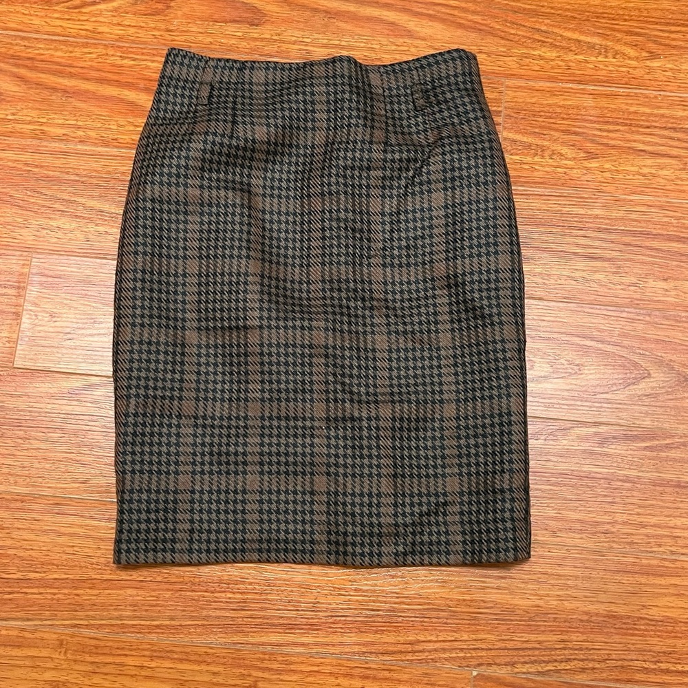 Women’s Pencil Skirt Amanda + Chelsea Size 2 Brown Plaid